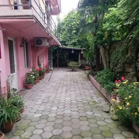 באטומי Guest House Saba מראה חיצוני תמונה