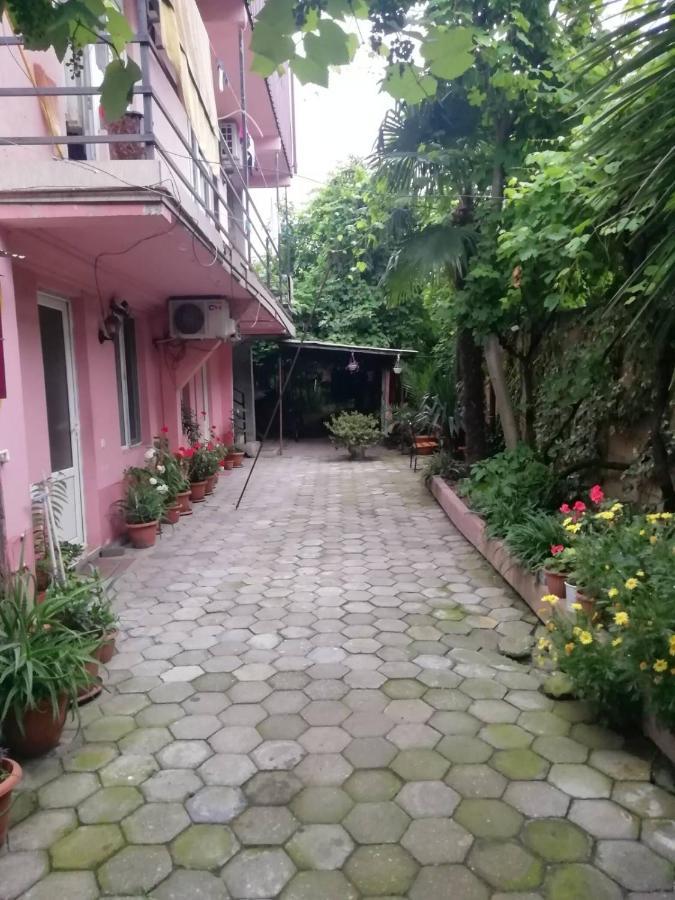 באטומי Guest House Saba מראה חיצוני תמונה